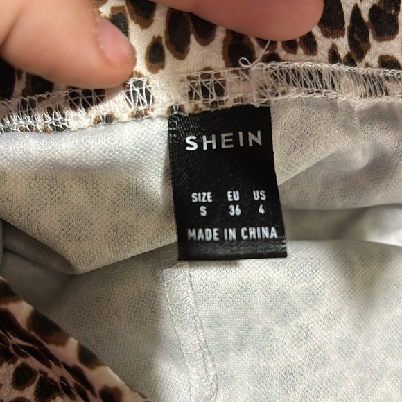 Leopard print skirt never worn - Picture 3 of 3